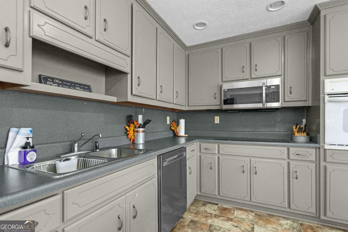 403 Long Shoals Drive Eatonton GA 31024