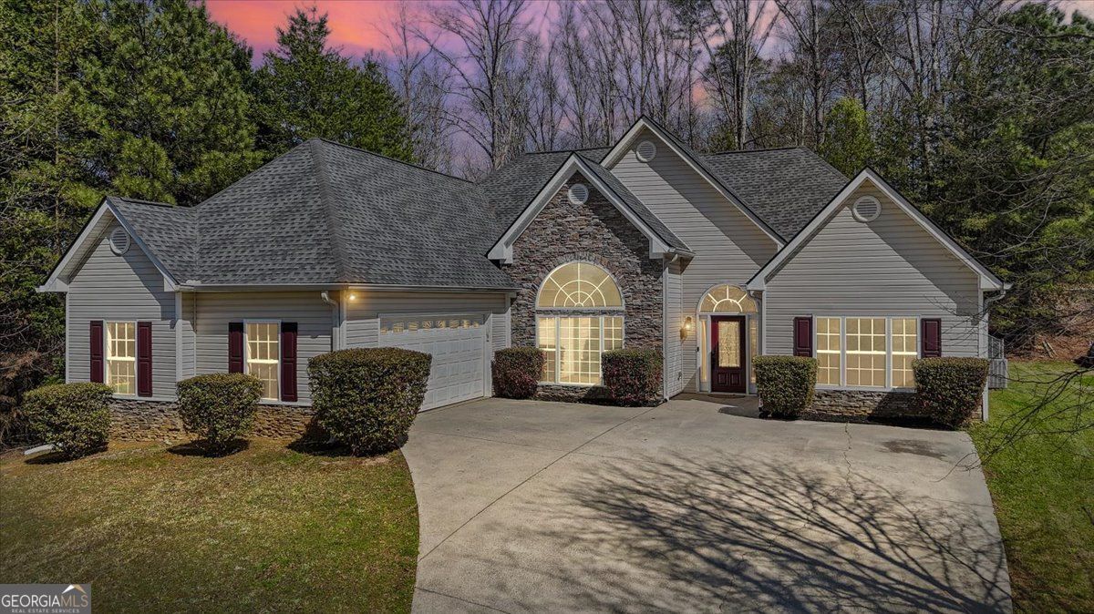 25 Cherokee Hills Drive Rydal GA 30171