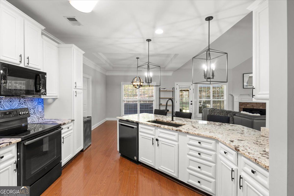 25 Cherokee Hills Drive Rydal GA 30171