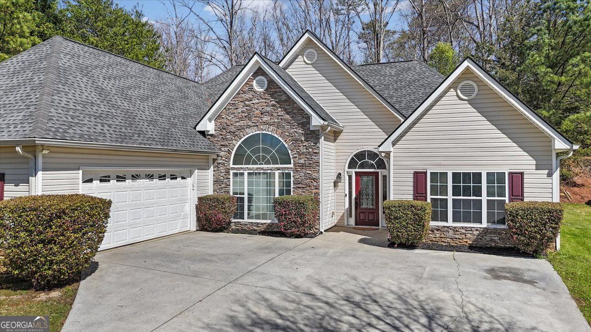 25 Cherokee Hills Drive Rydal GA 30171