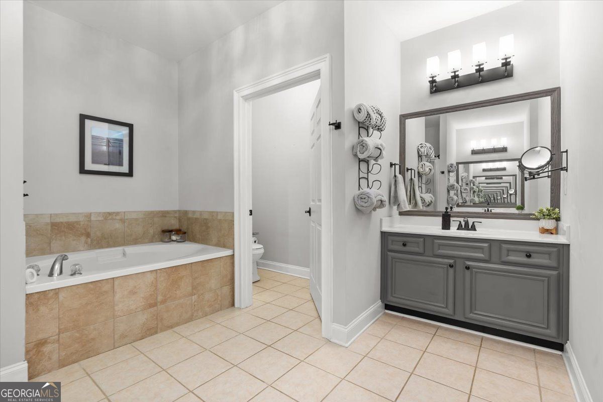 25 Cherokee Hills Drive Rydal GA 30171