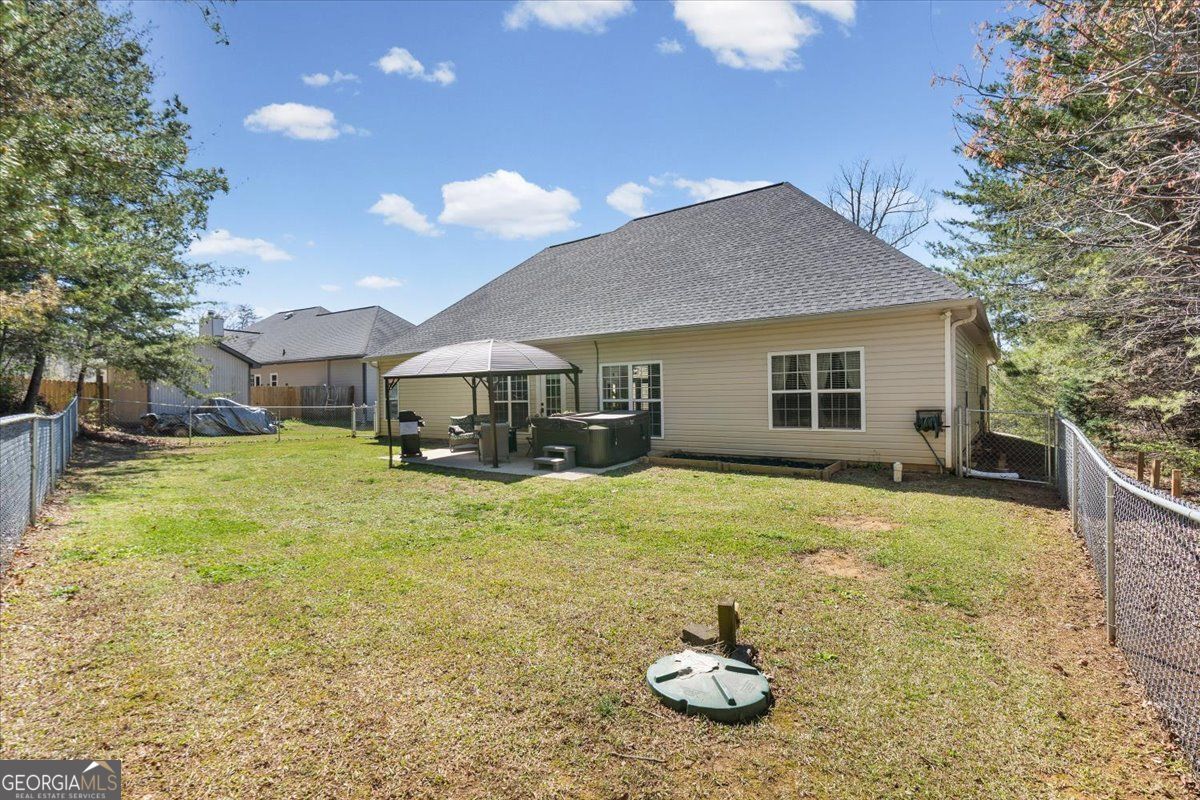 25 Cherokee Hills Drive Rydal GA 30171