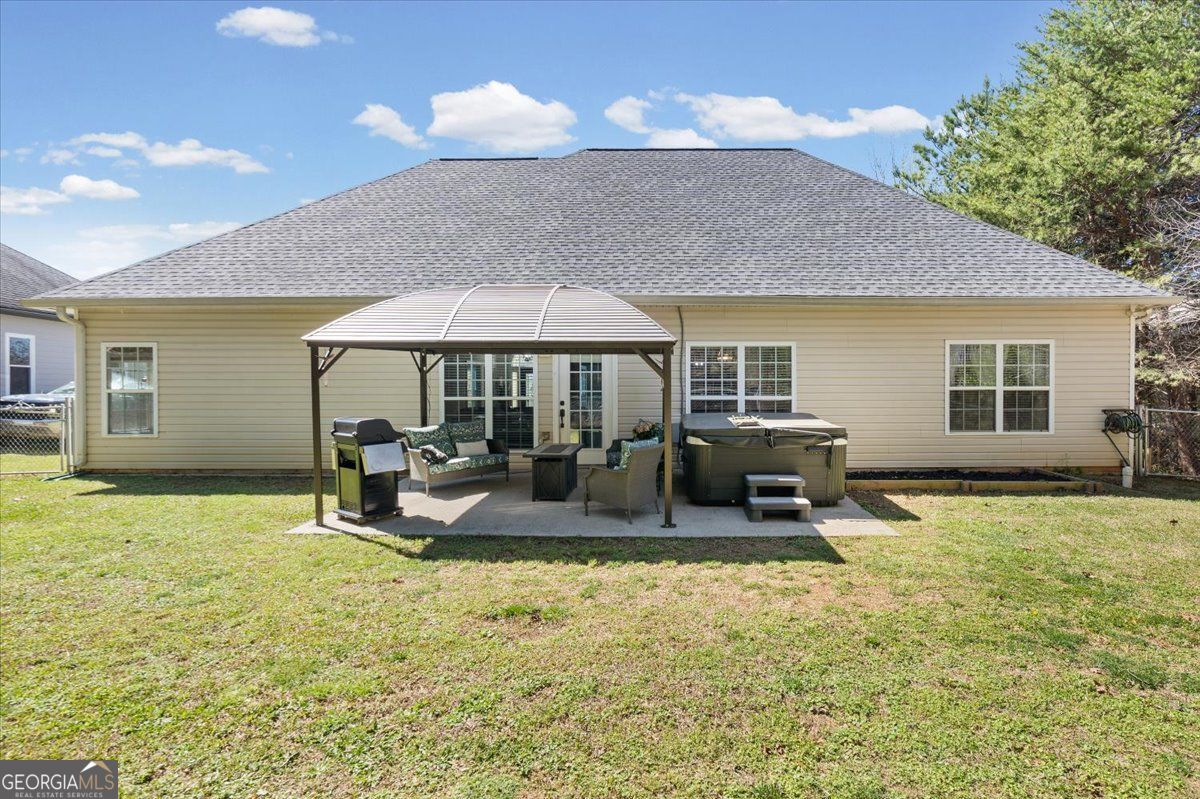 25 Cherokee Hills Drive Rydal GA 30171