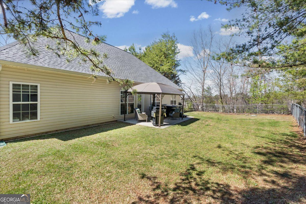 25 Cherokee Hills Drive Rydal GA 30171