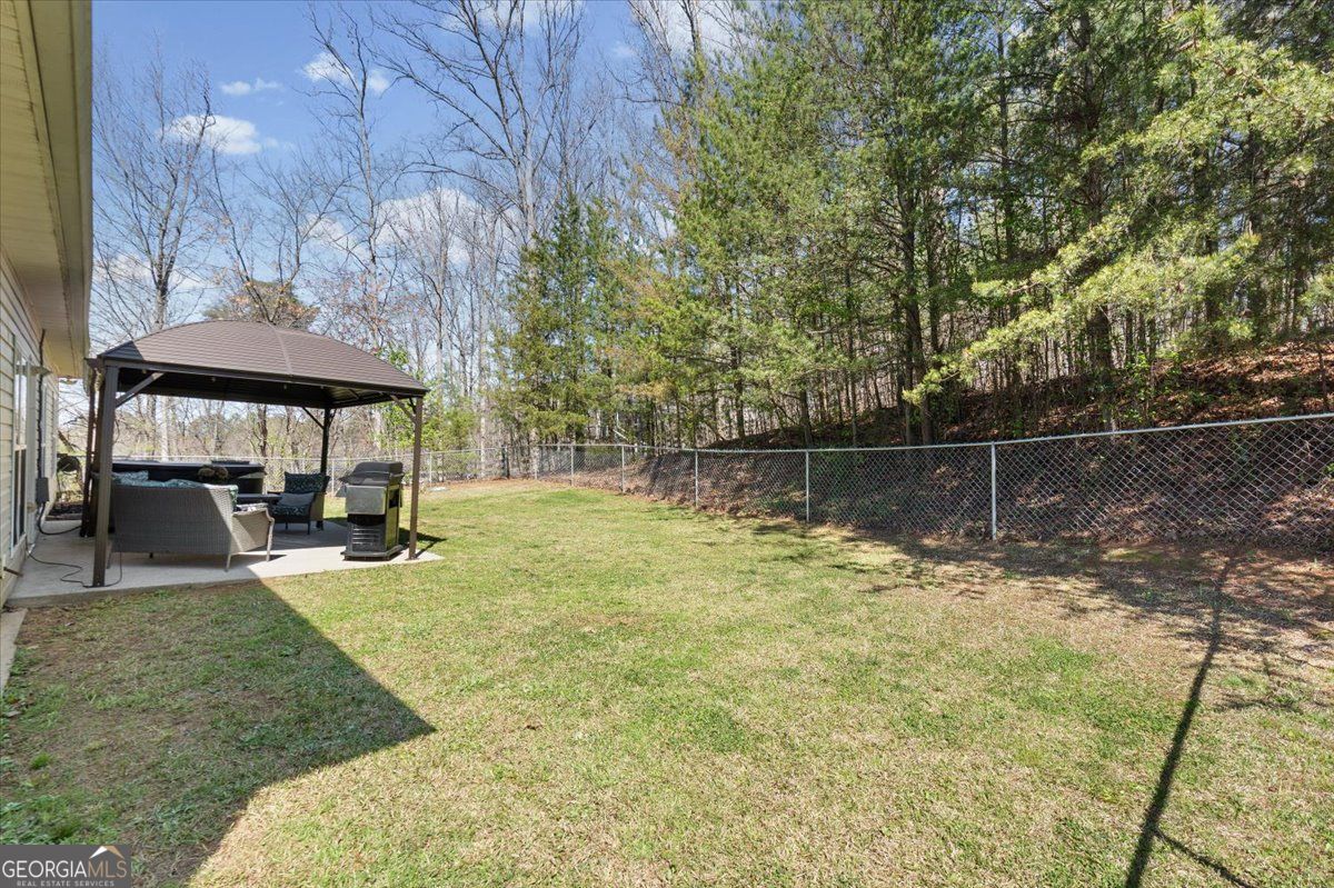 25 Cherokee Hills Drive Rydal GA 30171