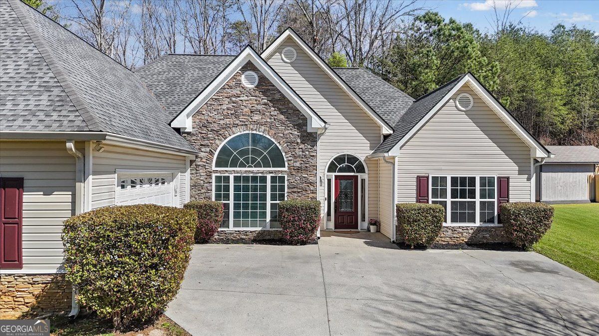 25 Cherokee Hills Drive Rydal GA 30171