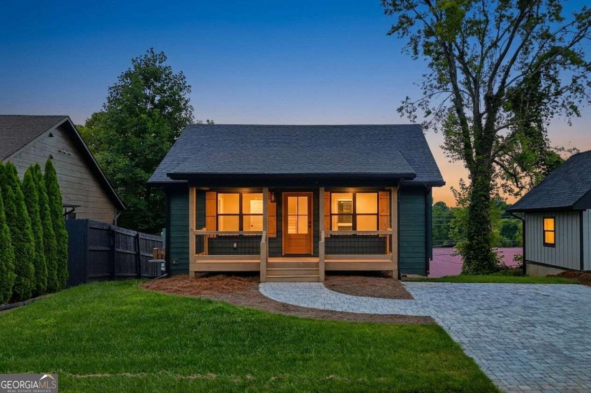 318 E Second Street Blue Ridge GA 30513