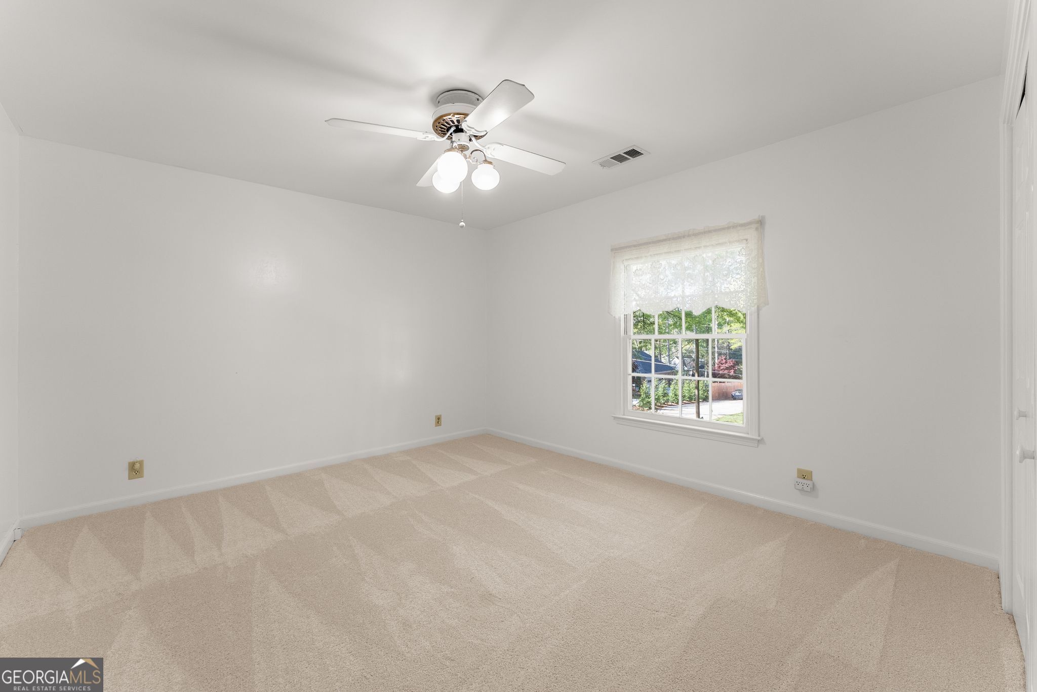 556 Daisy Nash Drive SW Lilburn GA 30047