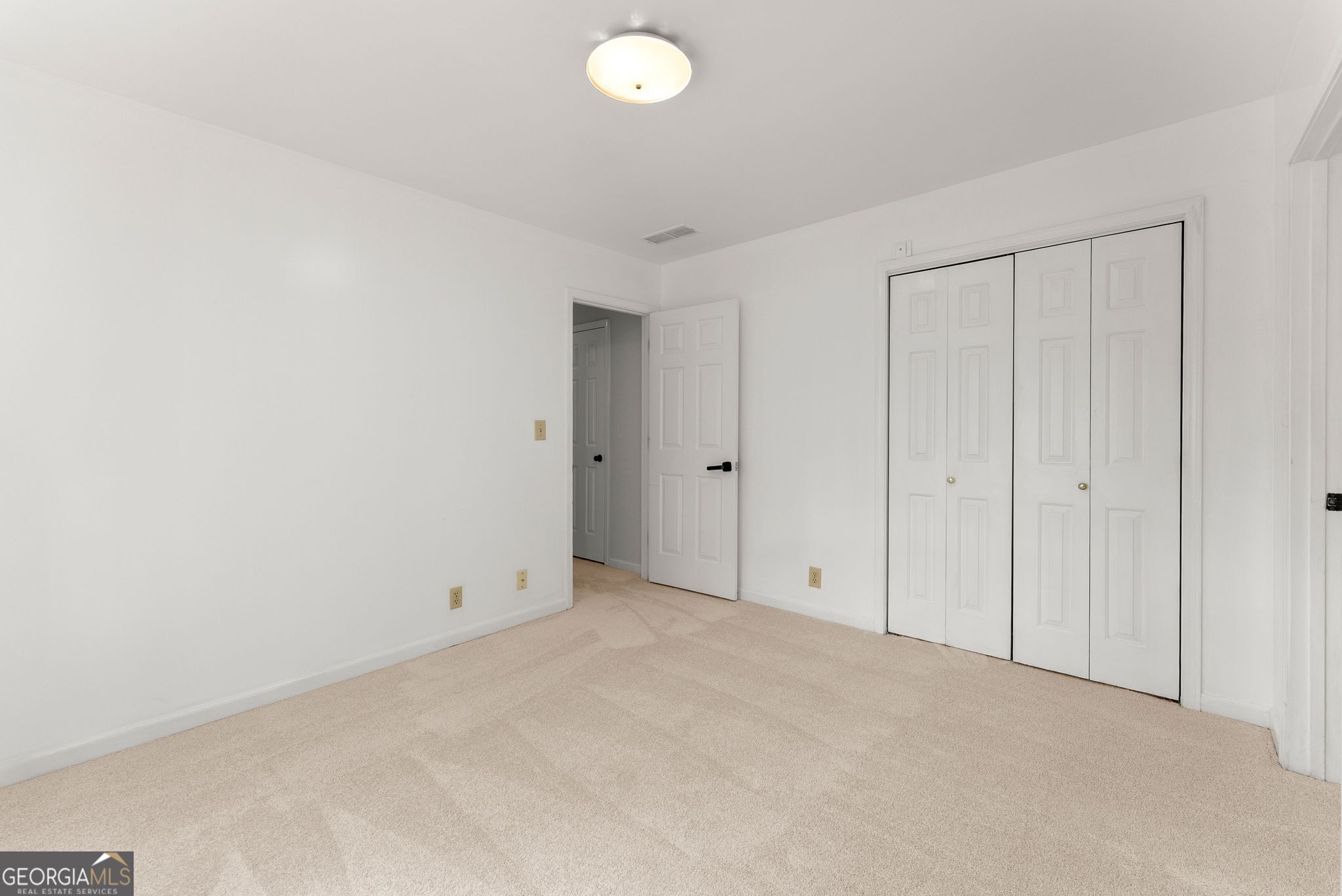 556 Daisy Nash Drive SW Lilburn GA 30047