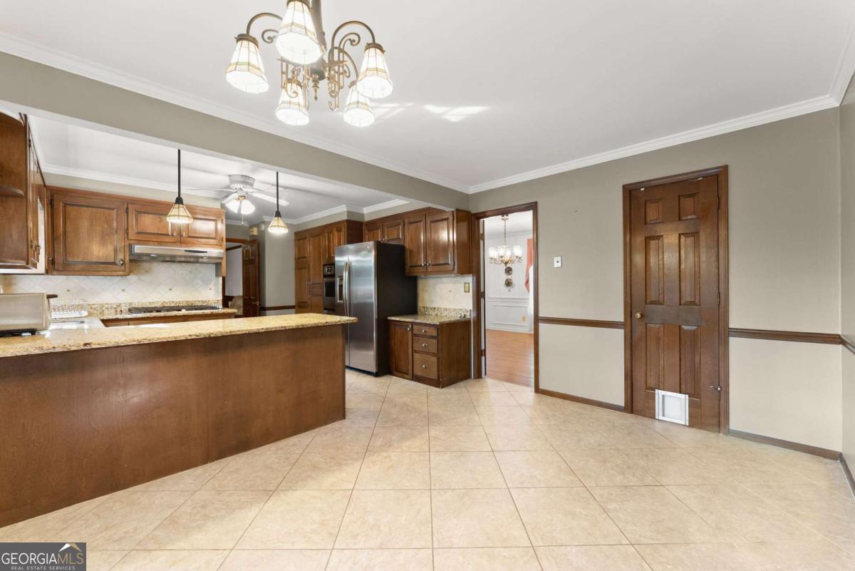 556 Daisy Nash Drive SW Lilburn GA 30047