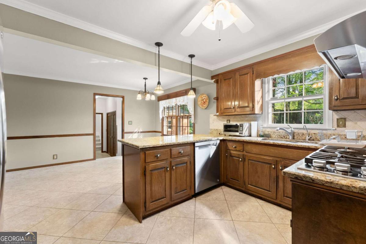 556 Daisy Nash Drive SW Lilburn GA 30047