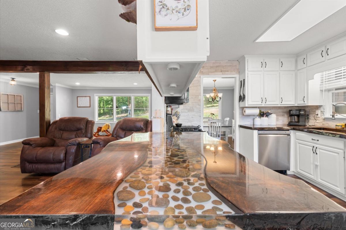 1002 Hank Lane Canton GA 30114