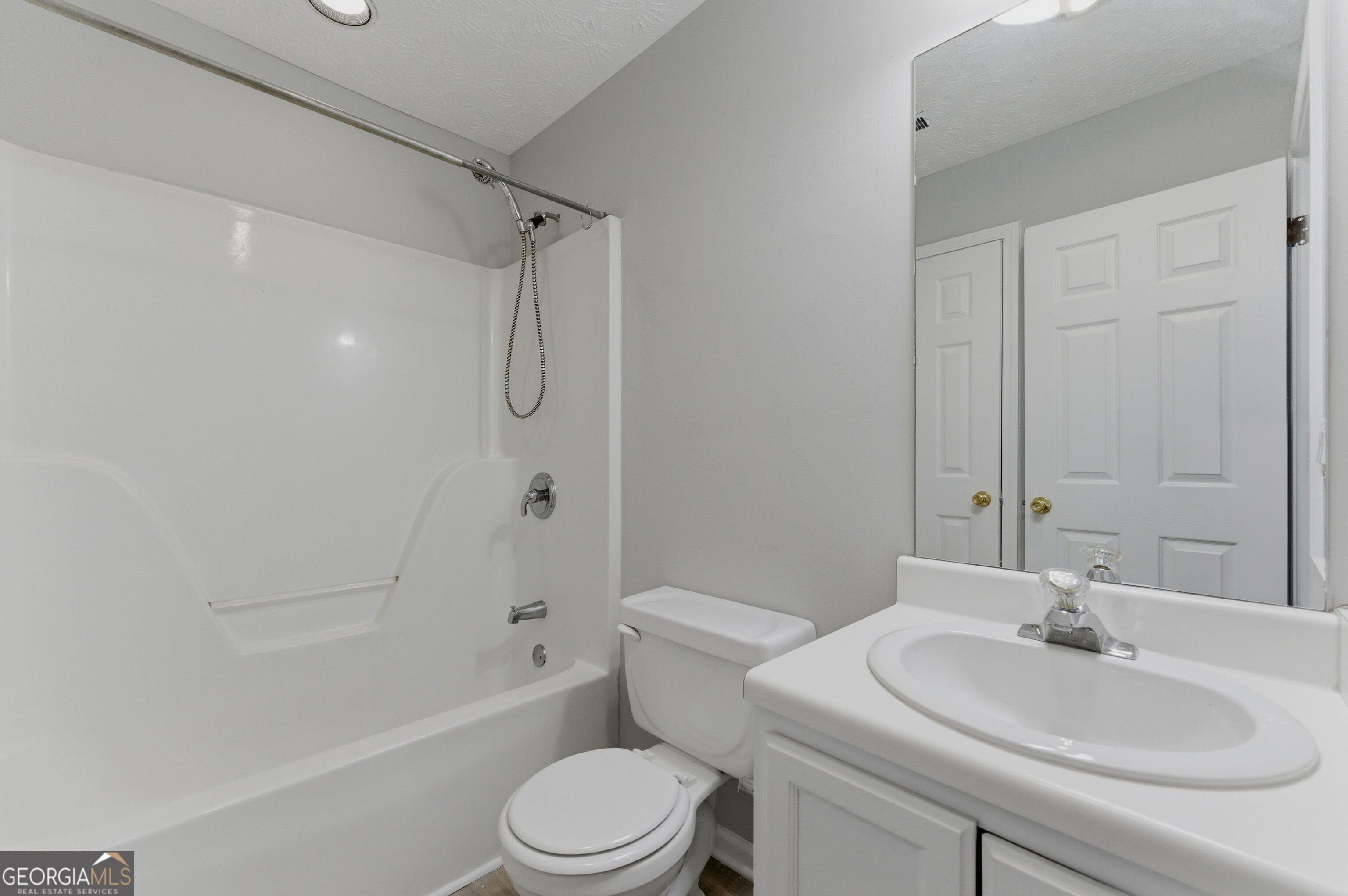 20 Village Walk Covington GA 30016