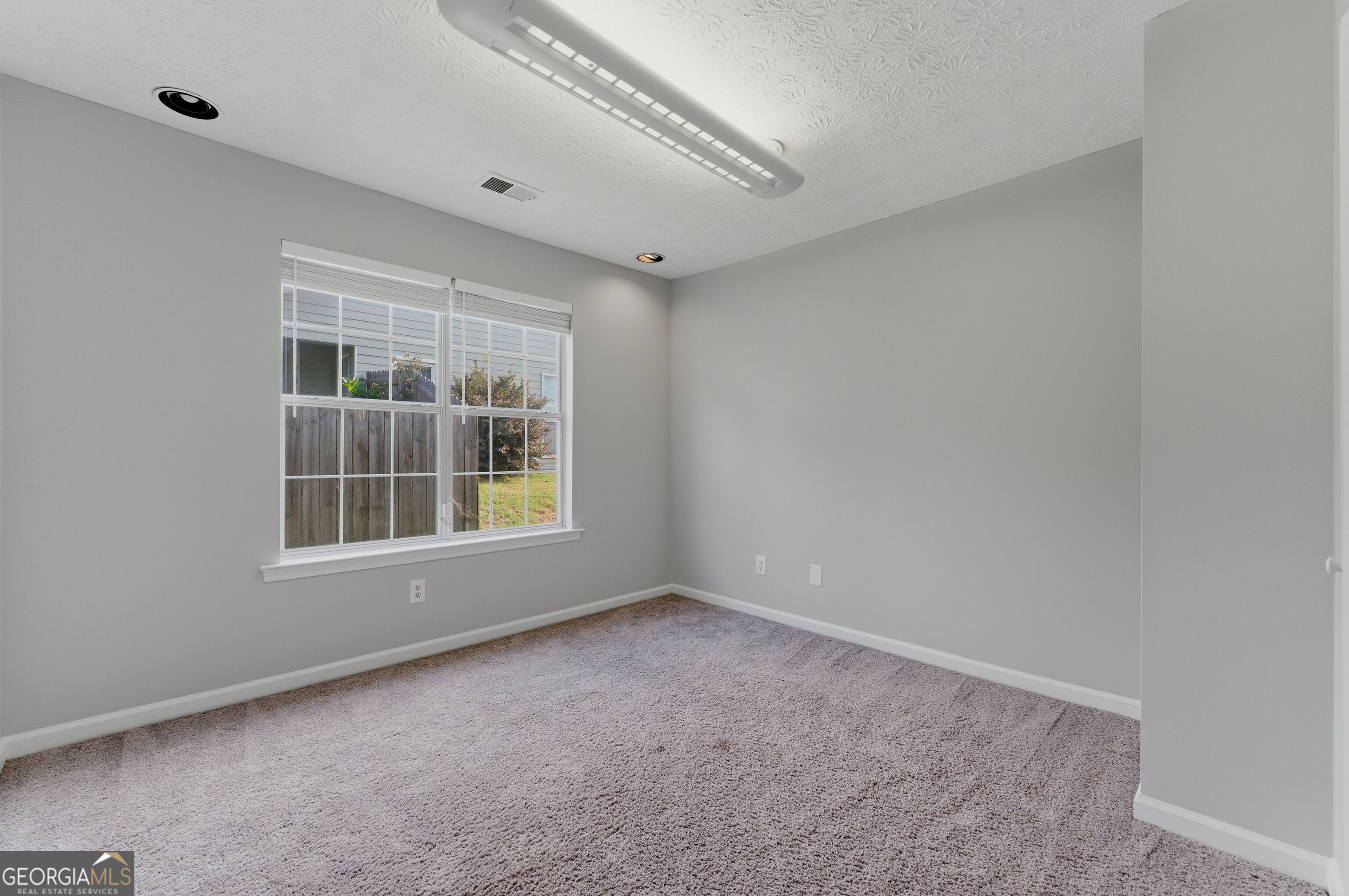 20 Village Walk Covington GA 30016