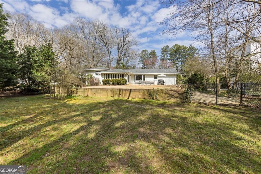 775 E Powderhorn Road NE Sandy Springs GA 30342