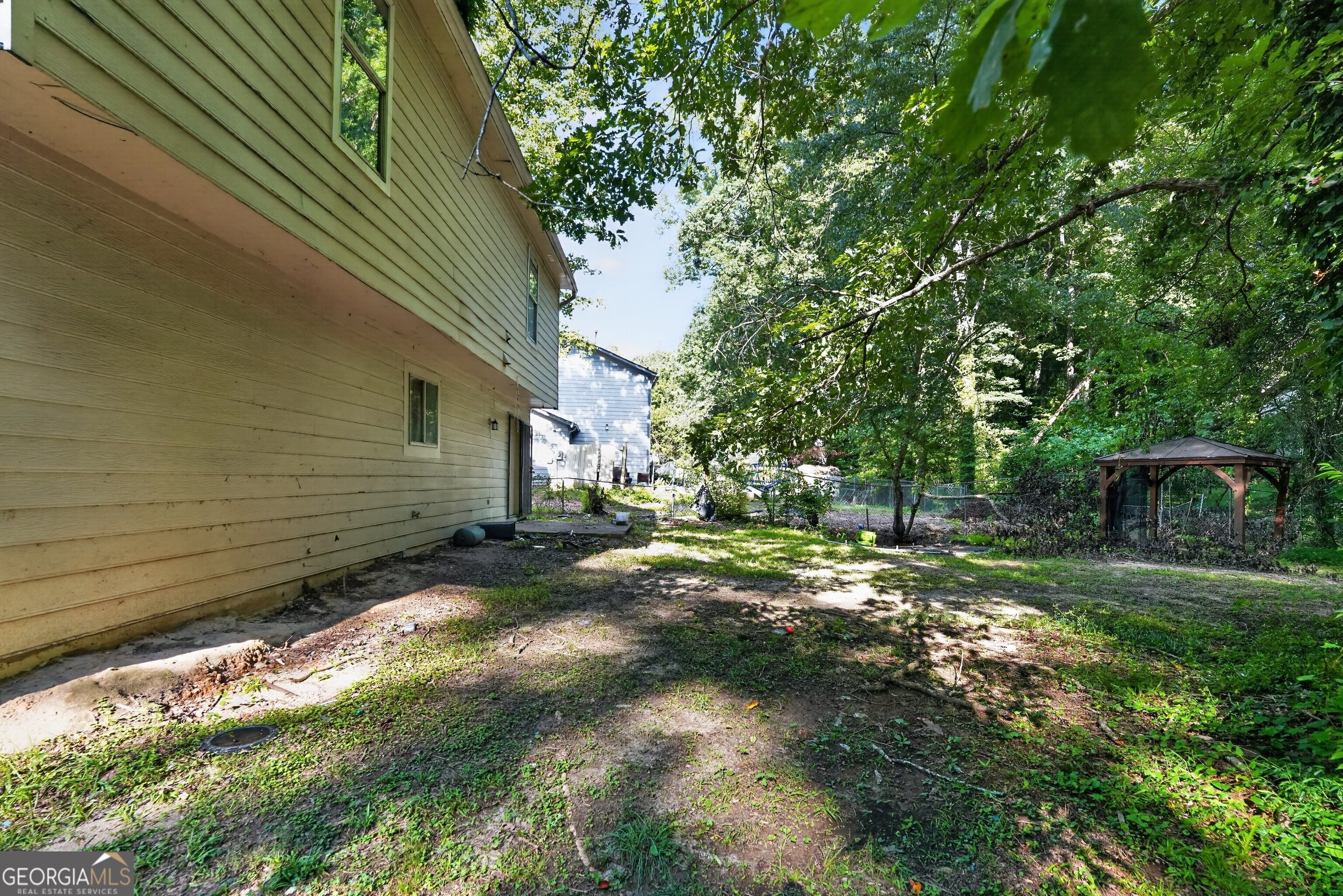 805 Greenhedge Drive Stone Mountain GA 30088