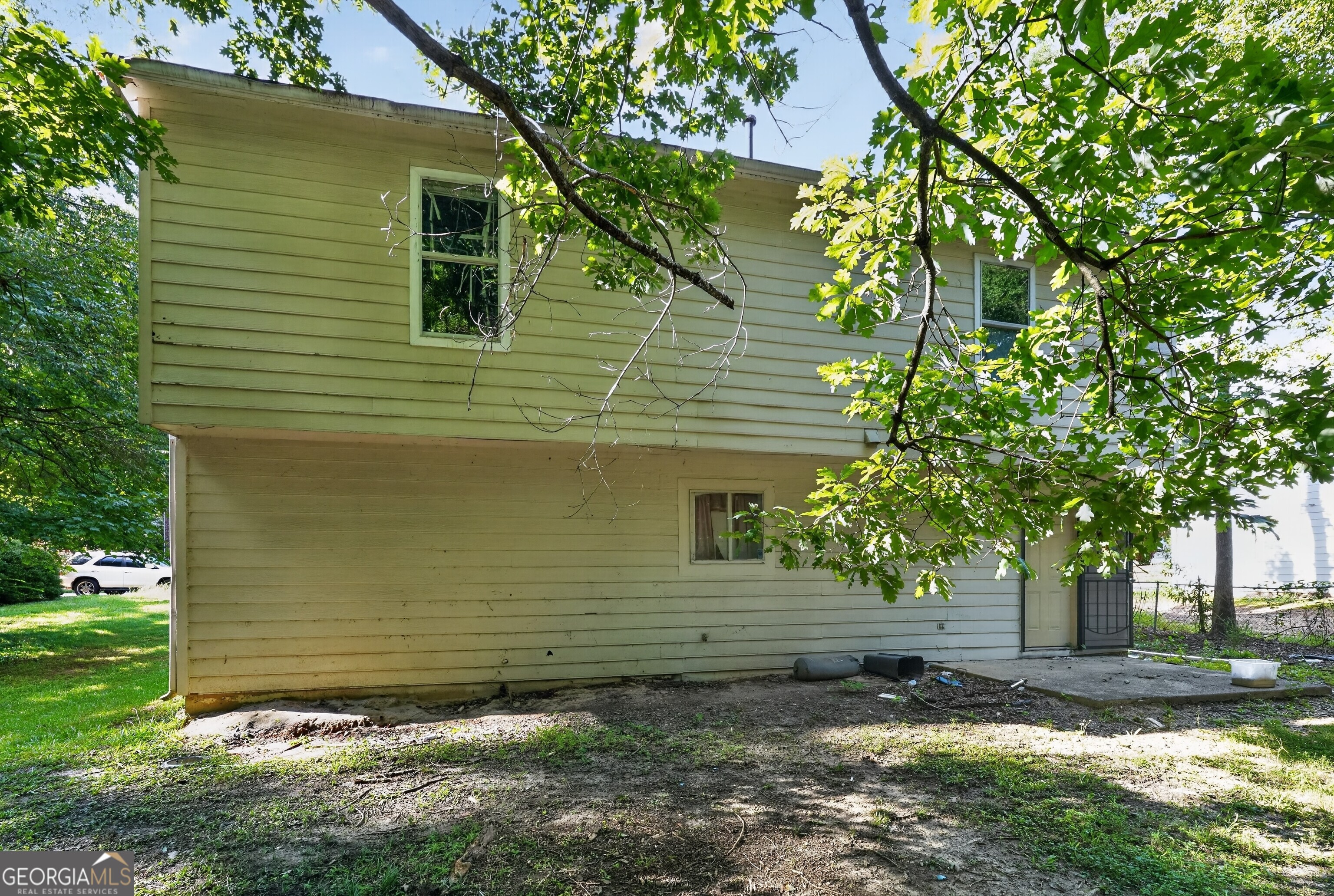 805 Greenhedge Drive Stone Mountain GA 30088