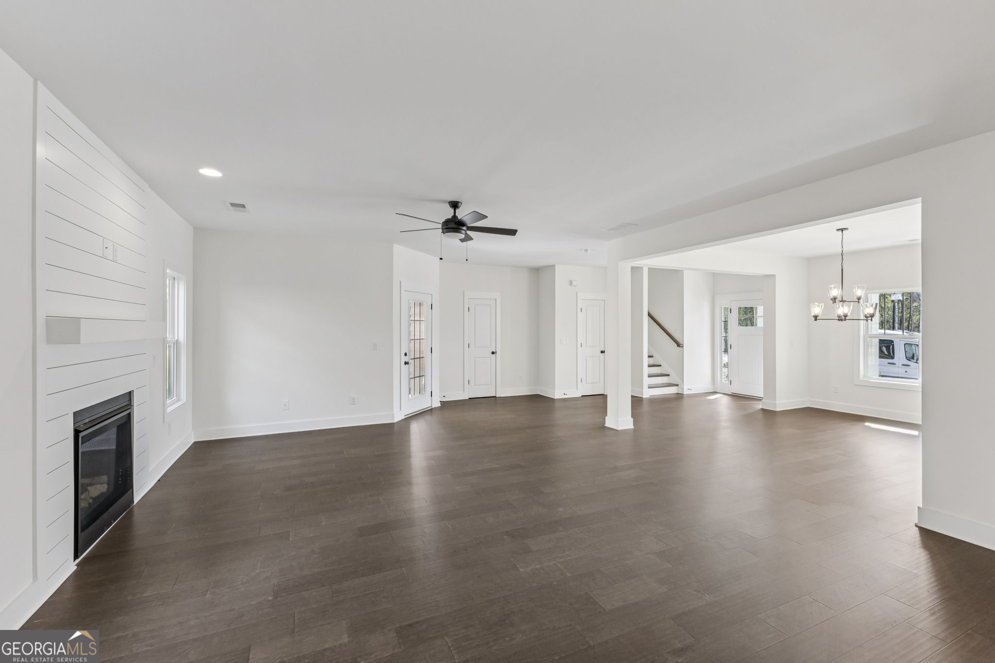 2452 Whites Ridge Decatur GA 30034