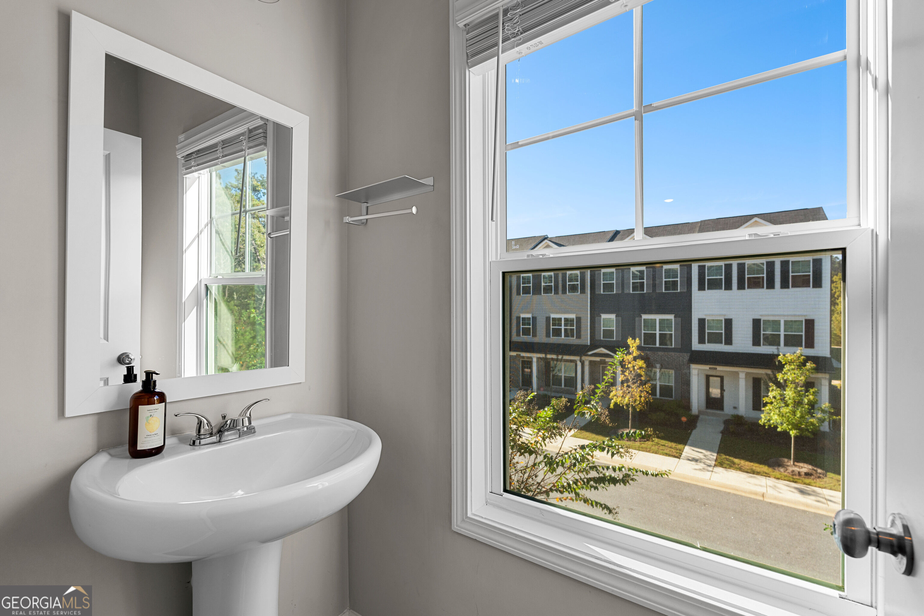 10 Silver Lane Newnan GA 30263