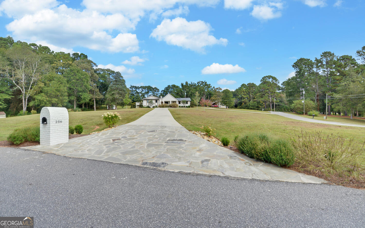 256 Tahoe Drive Hartwell GA 30643