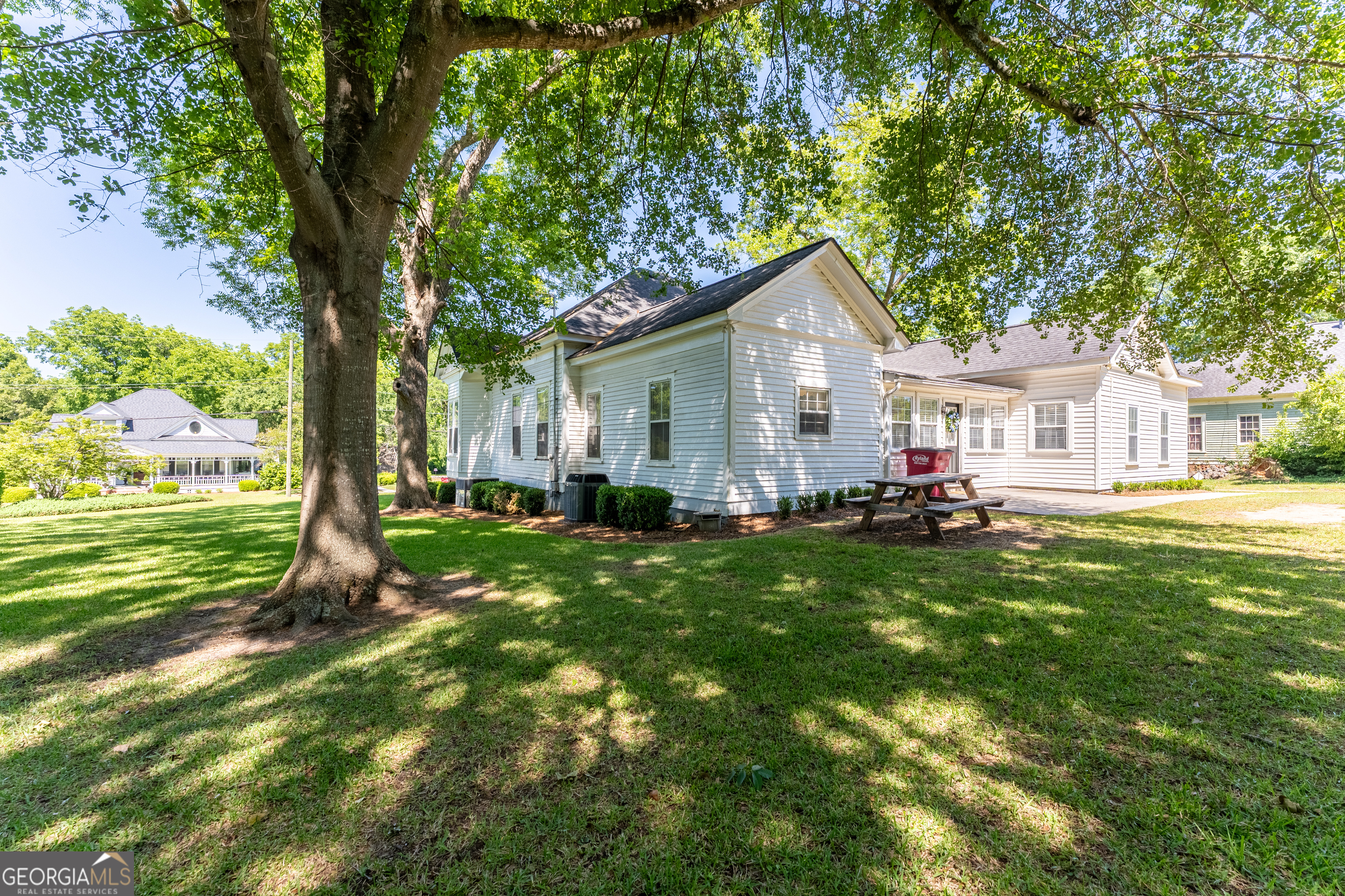 224 East Church Street Sandersville GA 31082