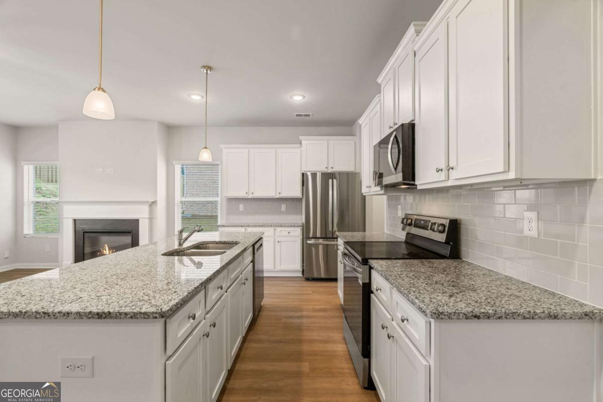 2568 Swan Lake Drive Grayson GA 30017