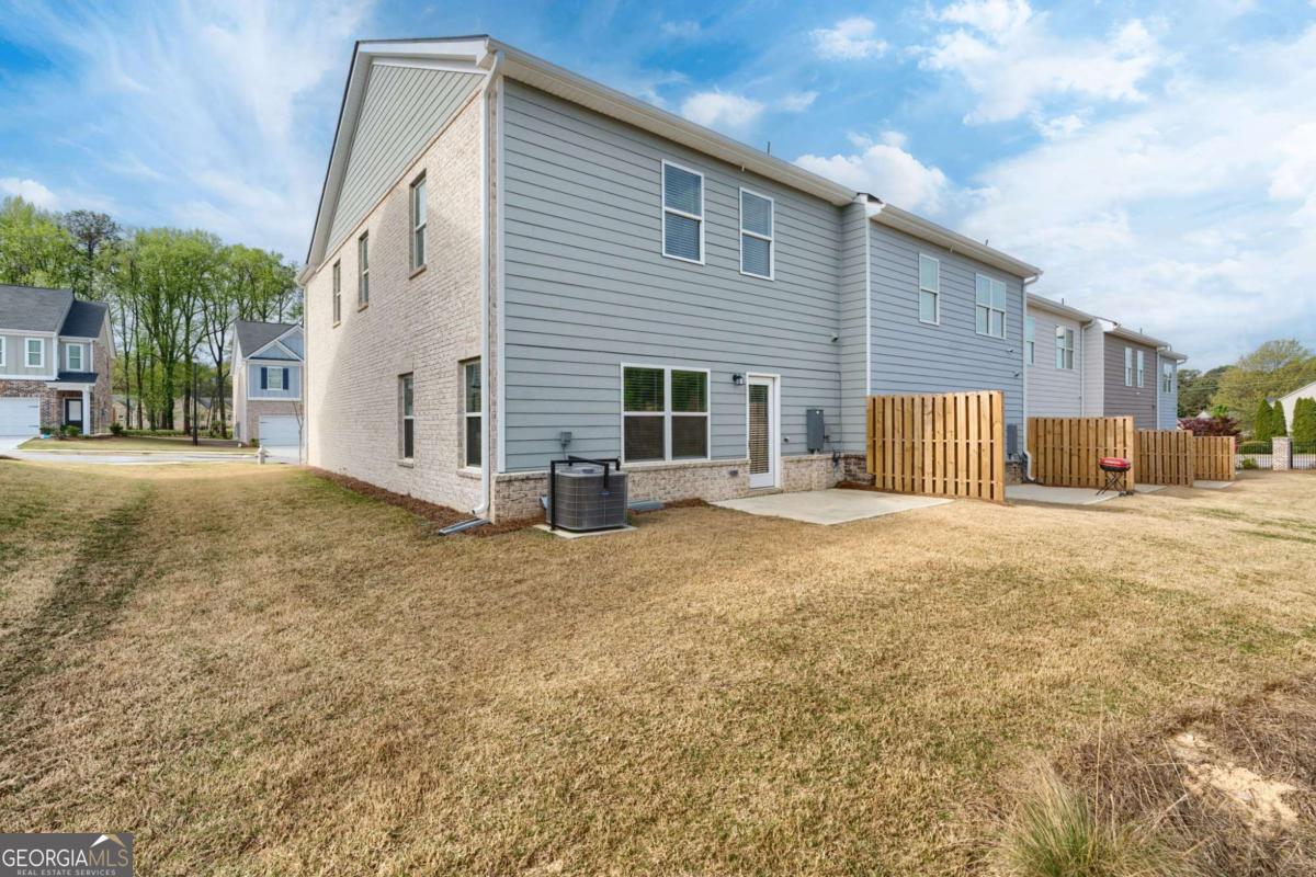 2568 Swan Lake Drive Grayson GA 30017