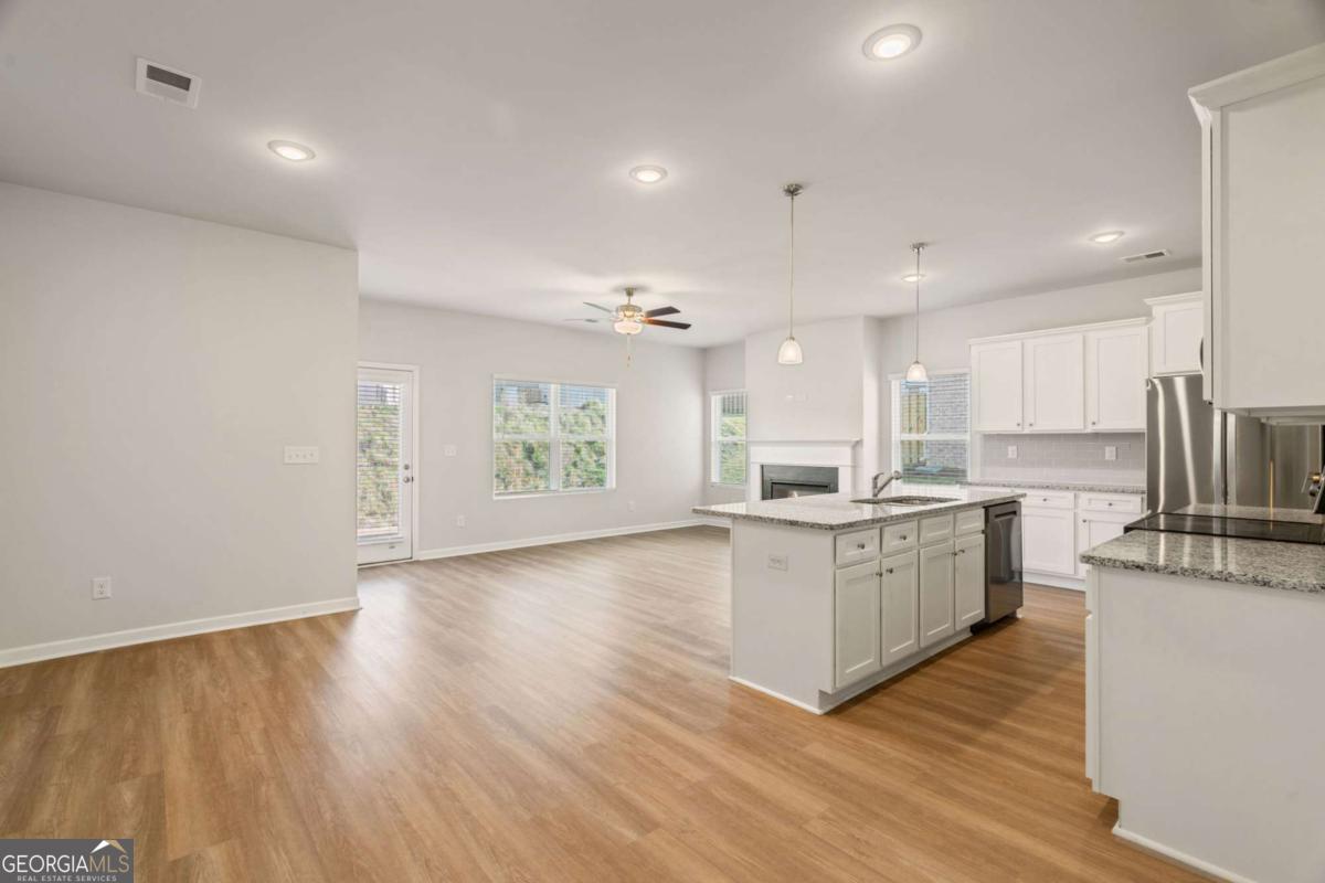2568 Swan Lake Drive Grayson GA 30017