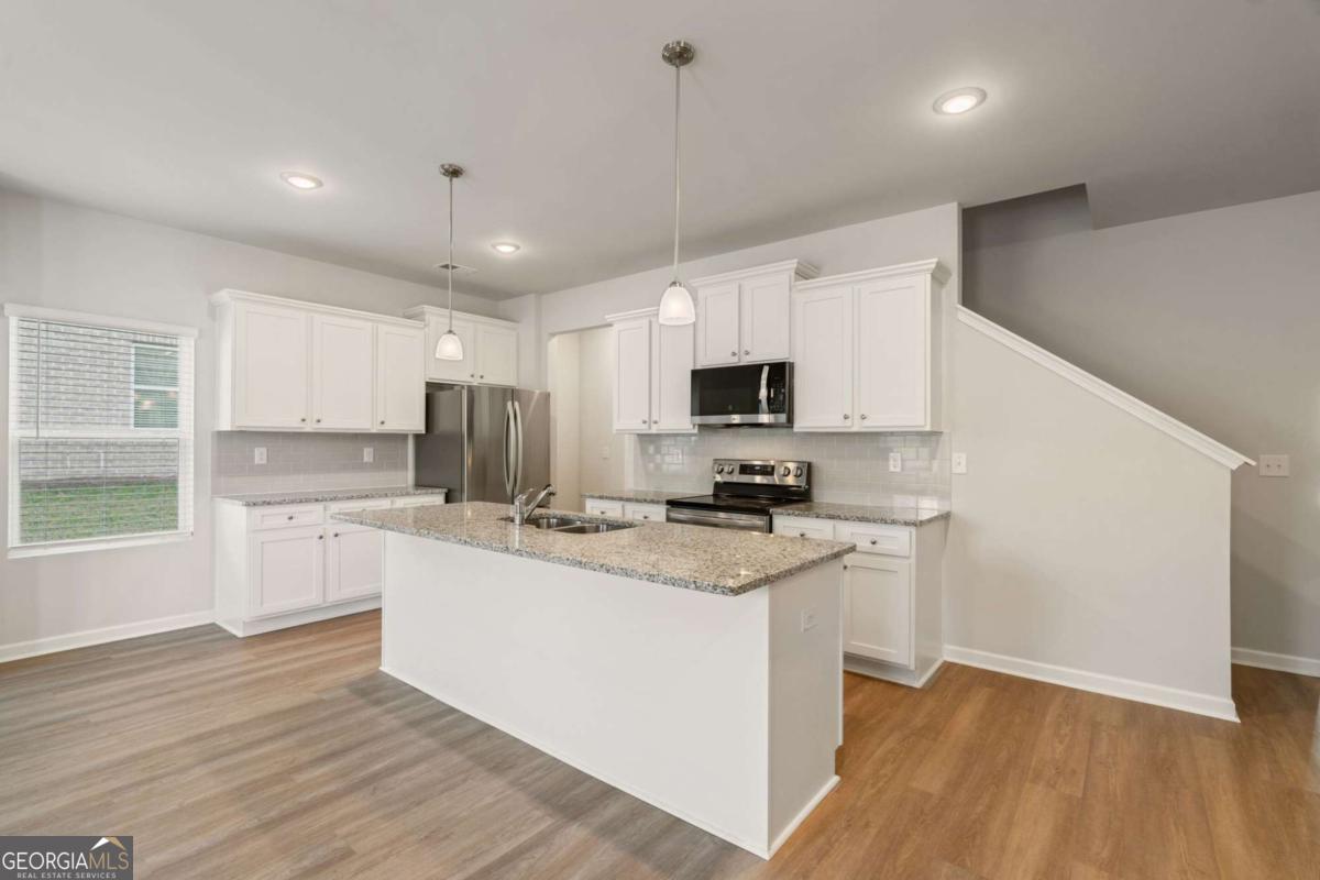 2568 Swan Lake Drive Grayson GA 30017