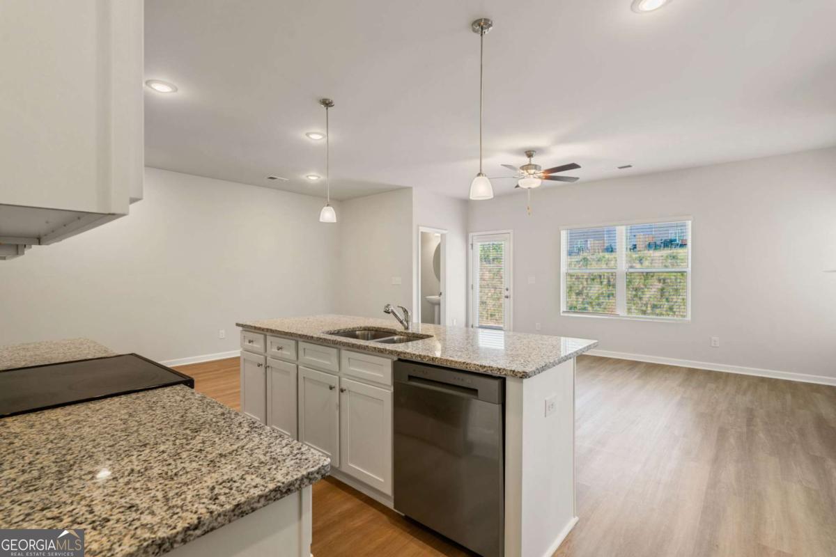2568 Swan Lake Drive Grayson GA 30017