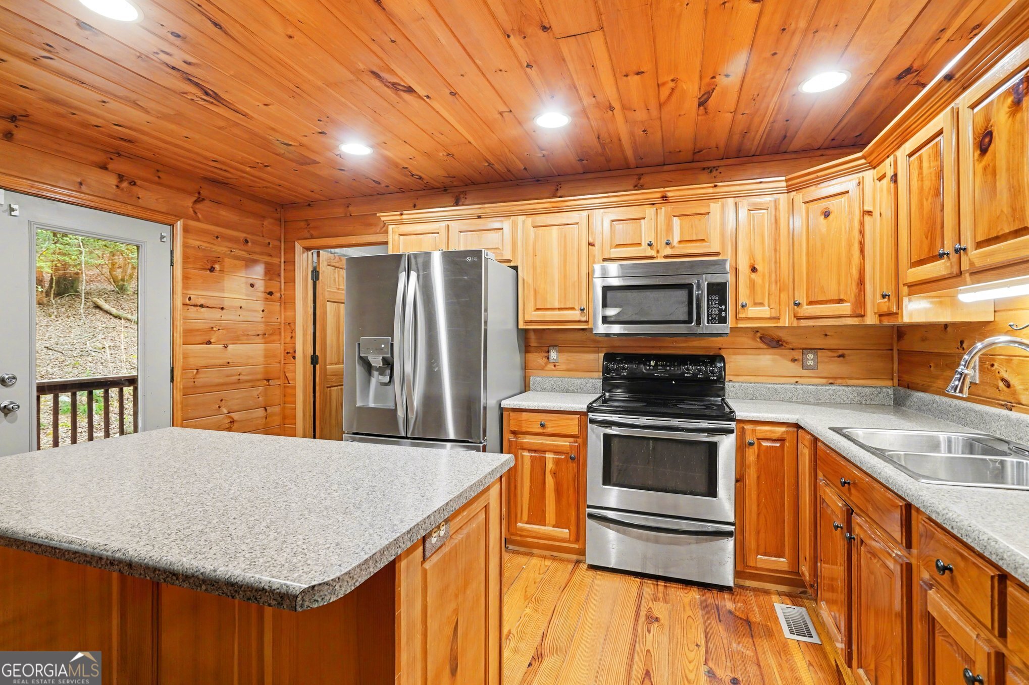 29 Agora Lane Ellijay GA 30540