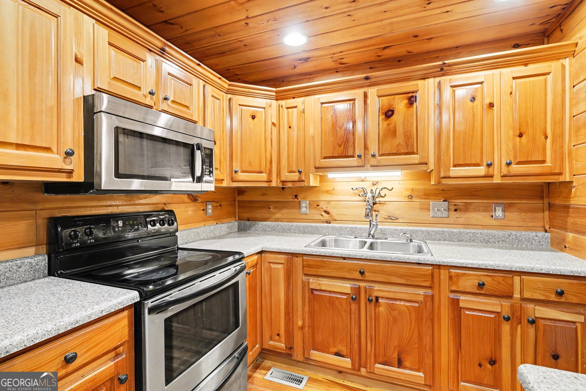 29 Agora Lane Ellijay GA 30540