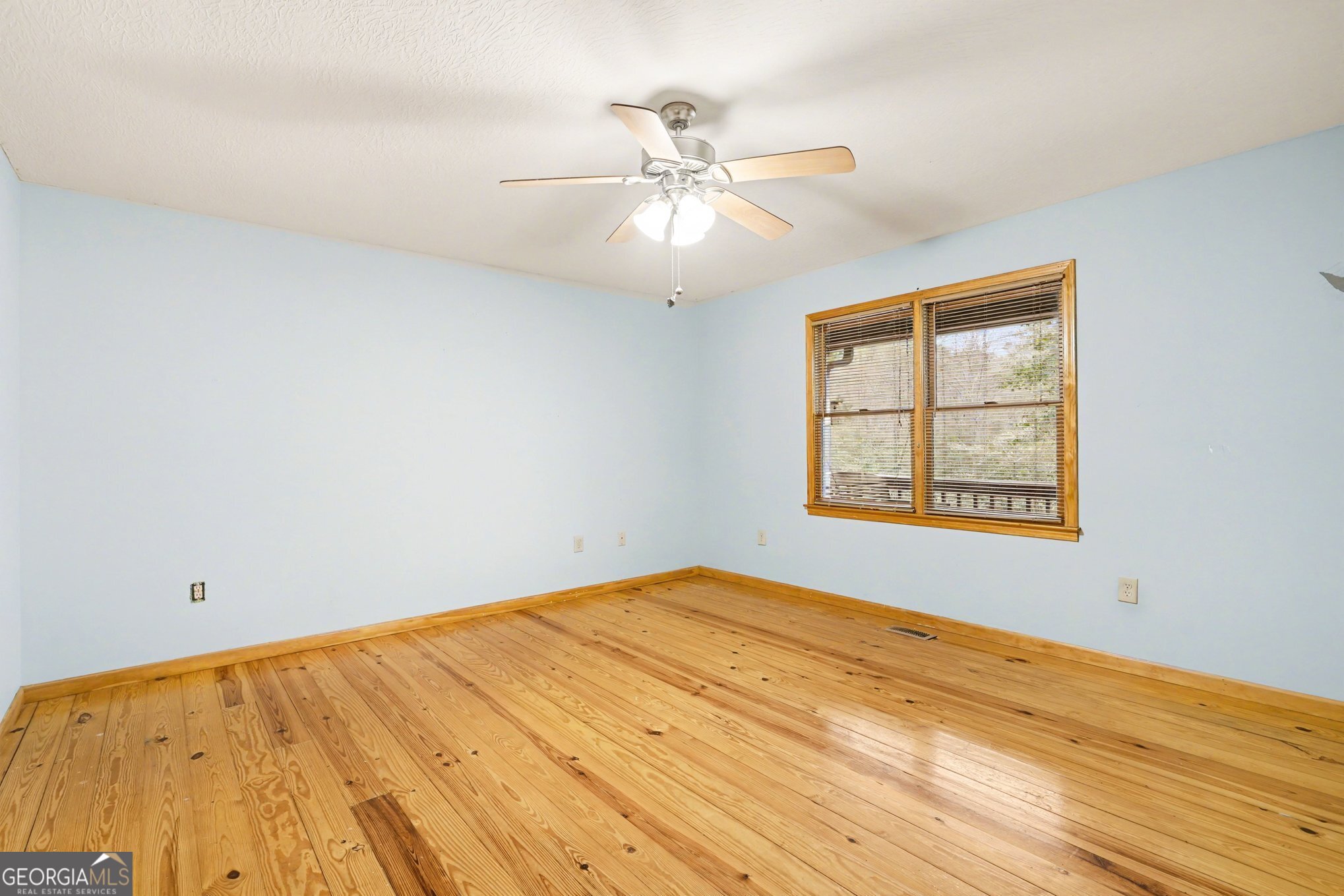 29 Agora Lane Ellijay GA 30540