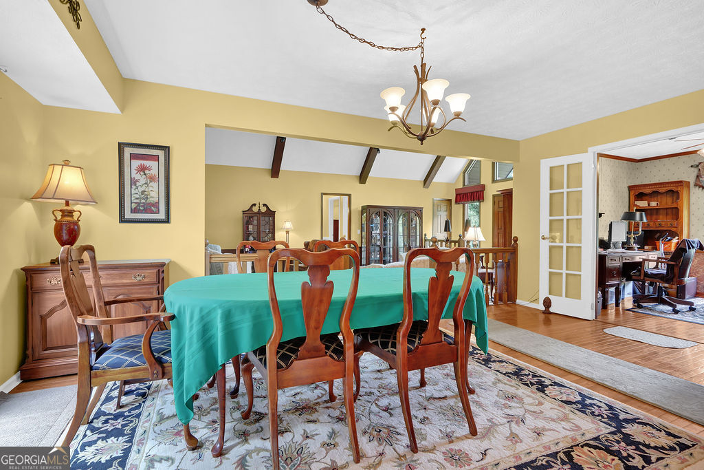2184 Valley Creek Circle Snellville GA 30078