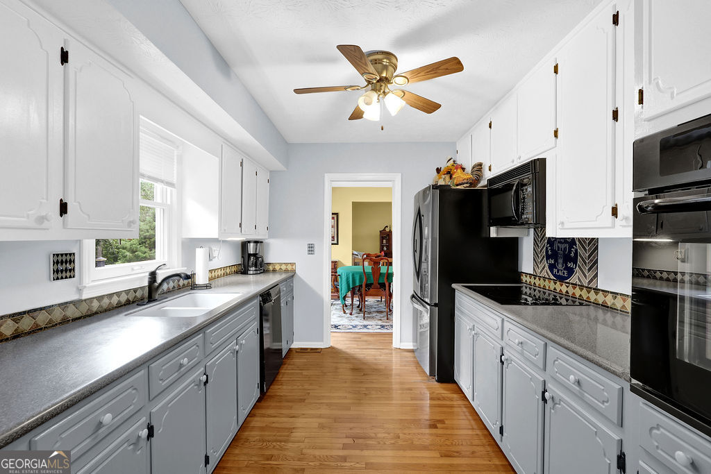 2184 Valley Creek Circle Snellville GA 30078