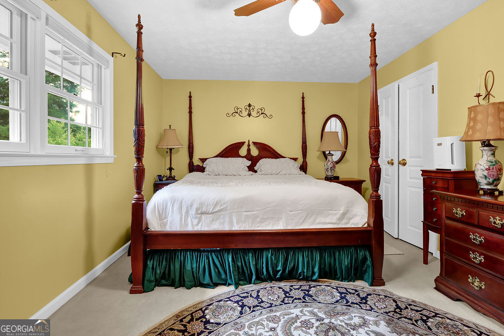 2184 Valley Creek Circle Snellville GA 30078