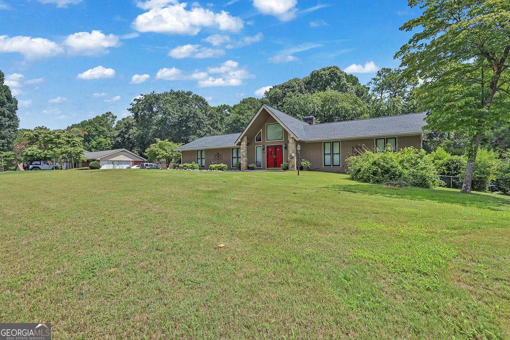 2184 Valley Creek Circle Snellville GA 30078