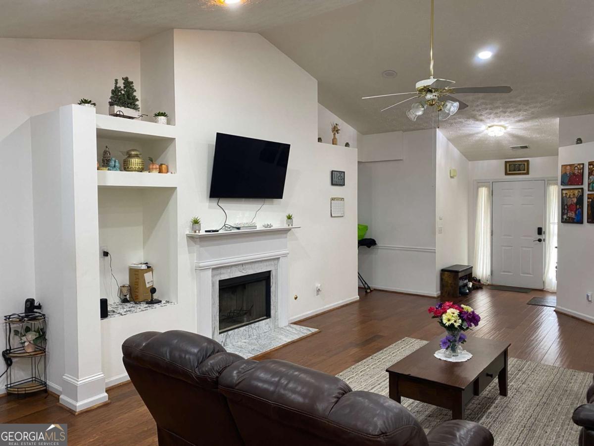 2840 General Lee Way Buford GA 30519