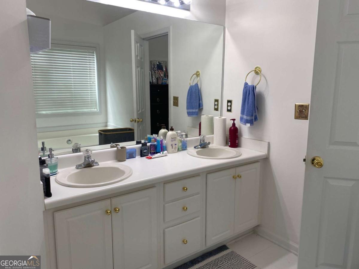 2840 General Lee Way Buford GA 30519