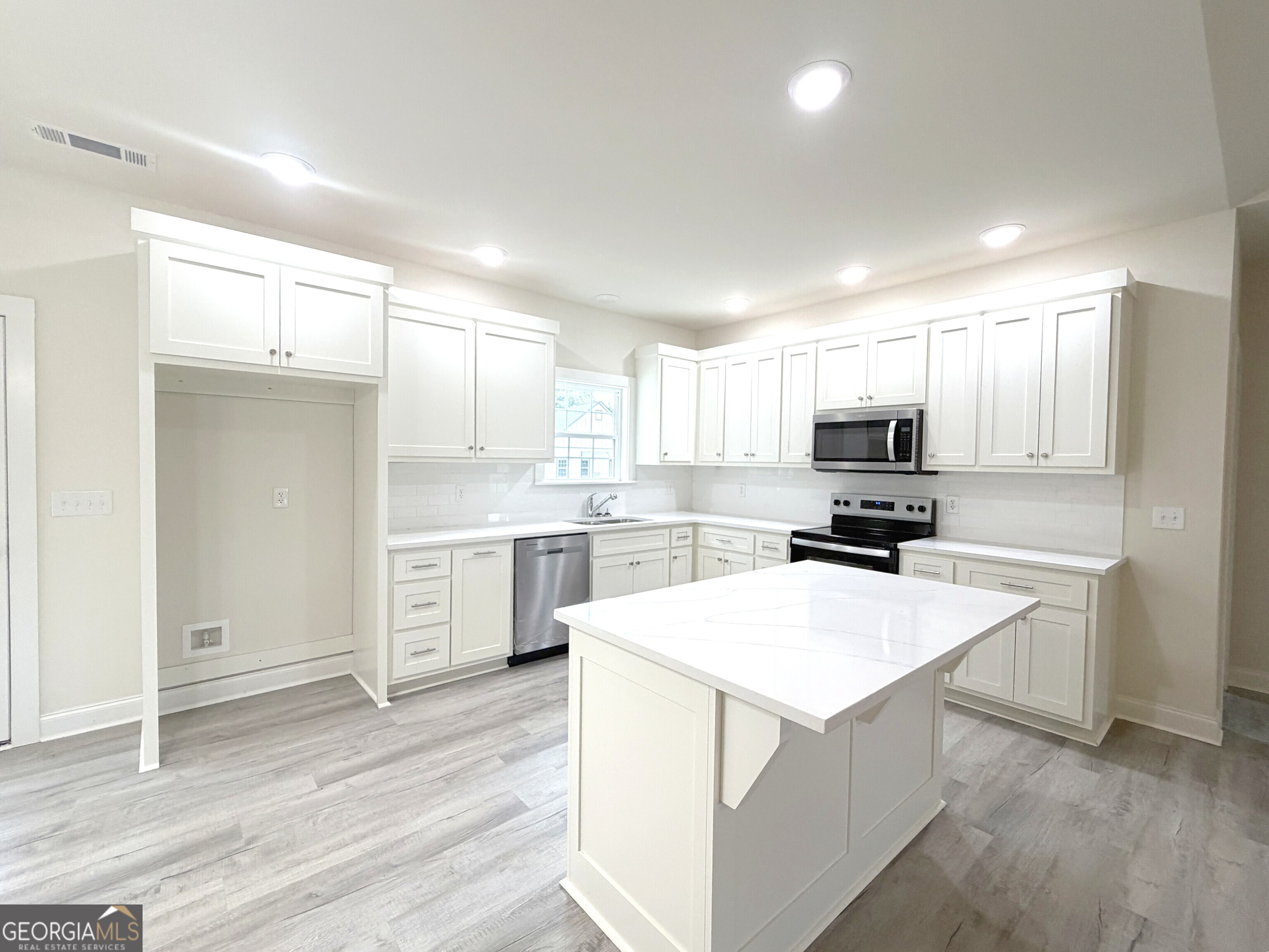 2633 Paoli Street Comer GA 30629