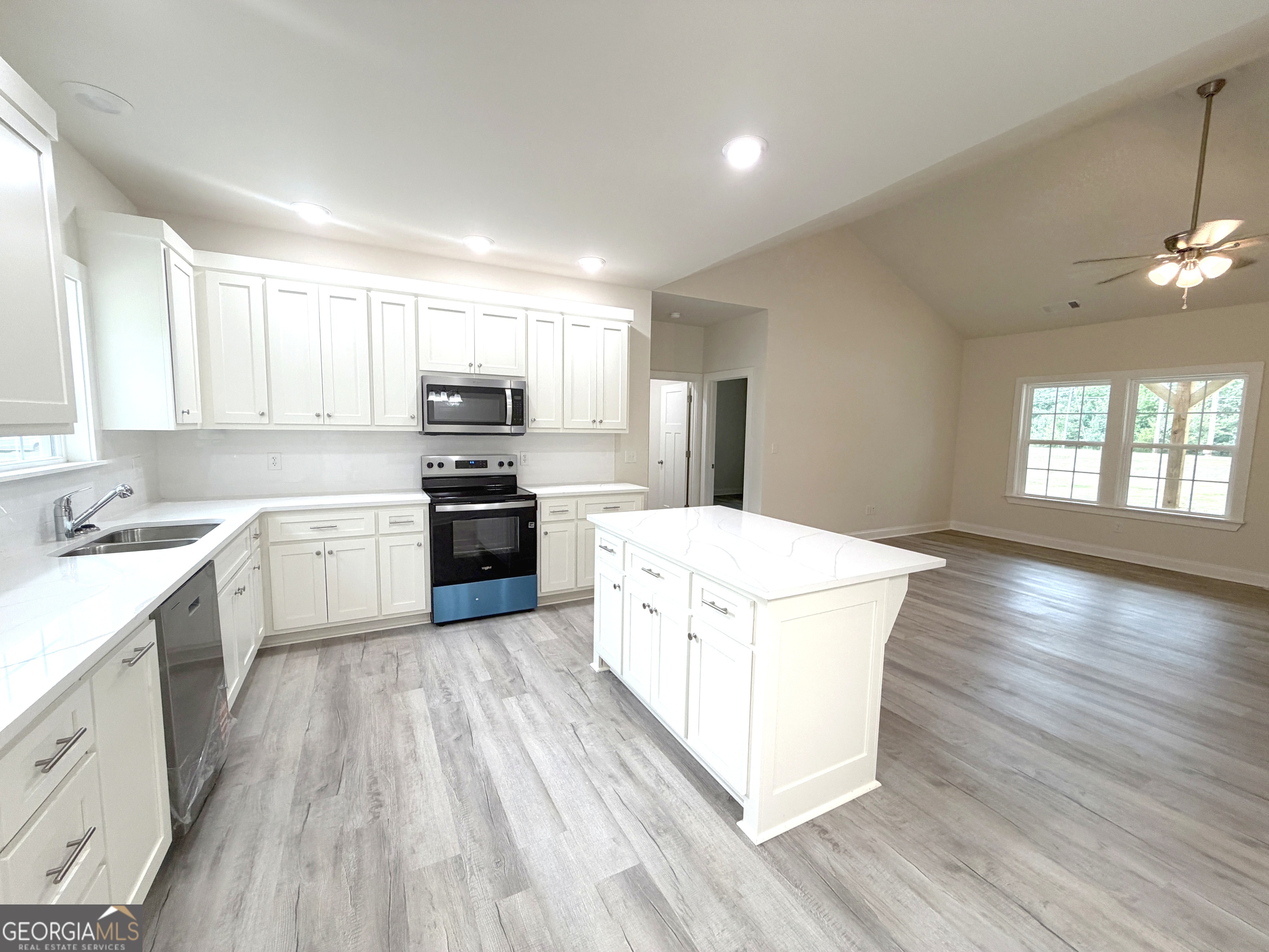 2633 Paoli Street Comer GA 30629
