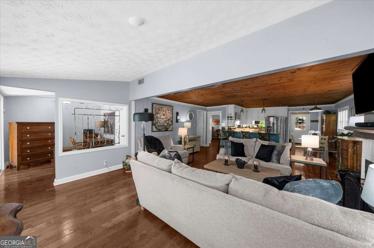 6551 Bermuda Lane Flowery Branch GA 30542