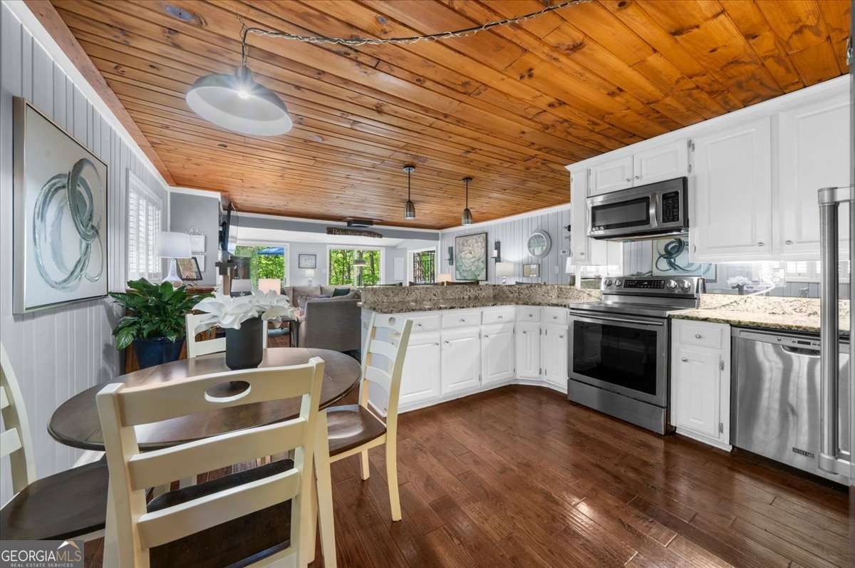 6551 Bermuda Lane Flowery Branch GA 30542
