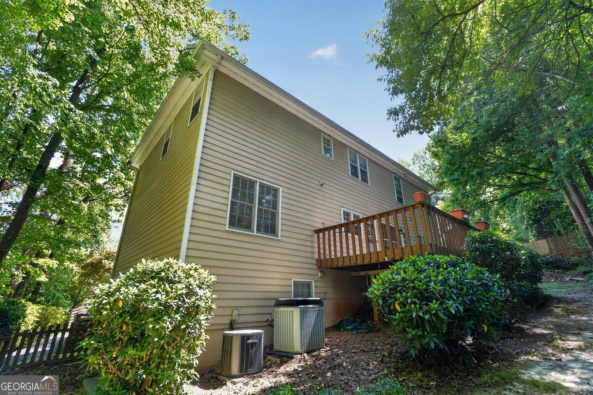 1227 Camden Hunt Drive Lawrenceville GA 30043