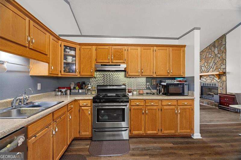 143 Honeysuckle Drive SE Calhoun GA 30701