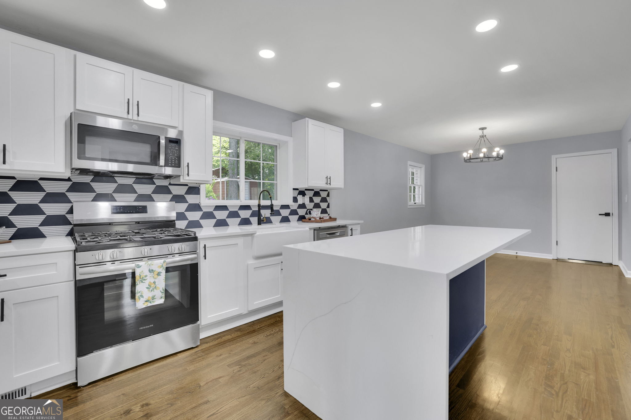 210 Suburban Drive NE Kennesaw GA 30144