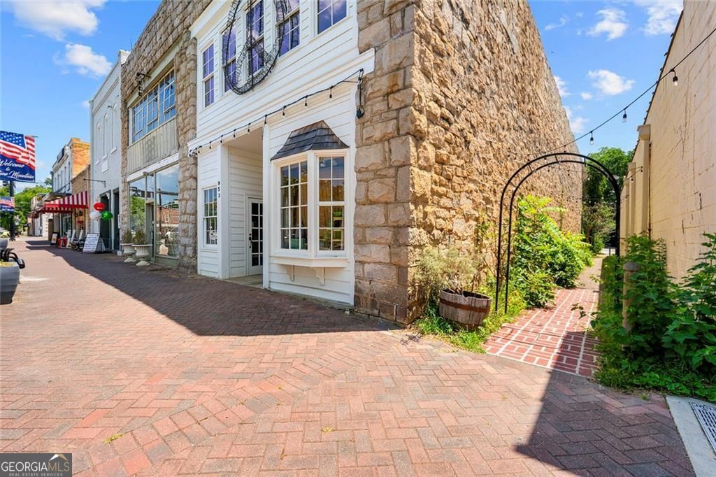 5429 E Mountain Street Stone Mountain GA 30083