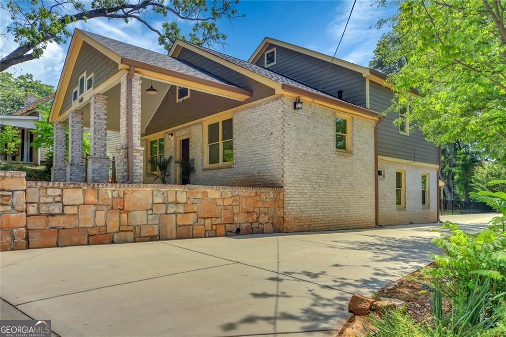 5429 E Mountain Street Stone Mountain GA 30083