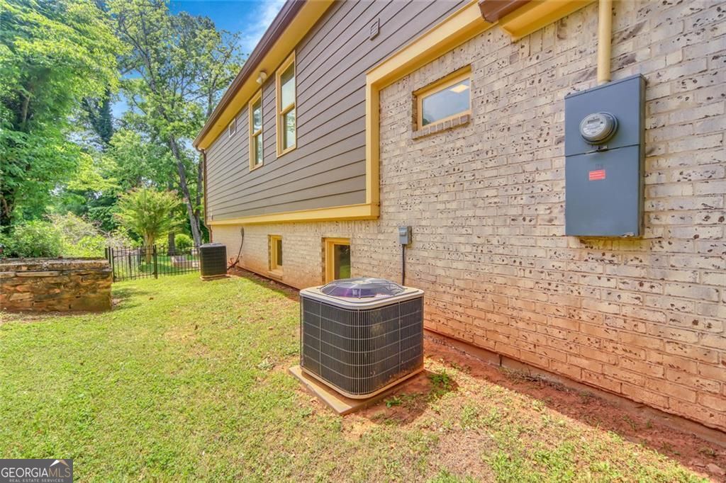 5429 E Mountain Street Stone Mountain GA 30083