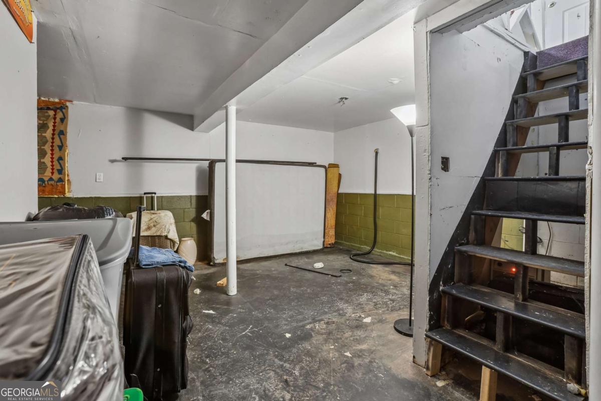 1955 Spink Street NW Atlanta GA 30318